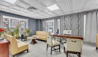 797 E Market St 220, Akron, OH 44305