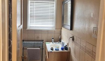 1423 S Poinsettia Ave, Compton, CA 90221