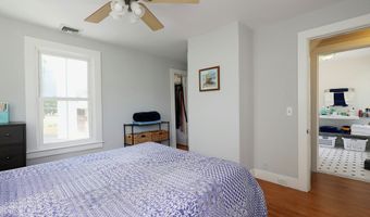 30 Elizabeth St, Bethel, CT 06801