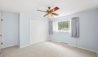 108 N May St, Addison, IL 60101