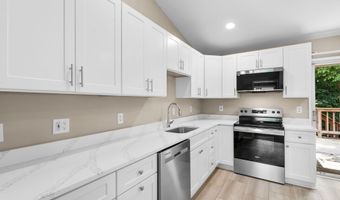 13 FARSTA Ct, Rockville, MD 20850