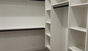 5760 NORTHSIDE Xing Unit D, Chubbuck, ID 83202