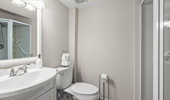 11400 DUNDEE Dr, Bowie, MD 20721