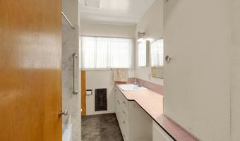 1331 G St, Springfield, OR 97477