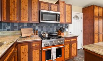 89-725 AINA LANI Pl, Captain Cook, HI 96704