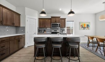 20571 Rolen Ave, Bend, OR 97702
