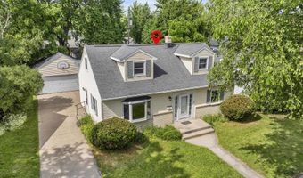 1136 W ROBERTS Ave, Appleton, WI 54914
