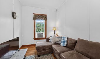 899 E Shore Dr, Adirondack, NY 12808