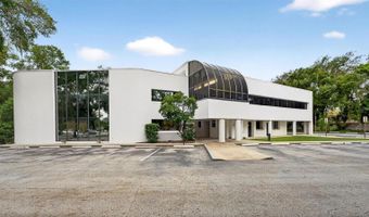 220 N WESTMONTE Dr B, Altamonte Springs, FL 32714