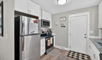 618 SE Lawrence Dr, Ankeny, IA 50021