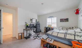 411 Calabrese St, Fallbrook, CA 92028