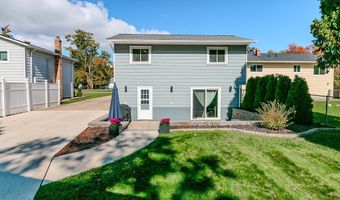 911 Lloyd Ave, Aurora, OH 44202