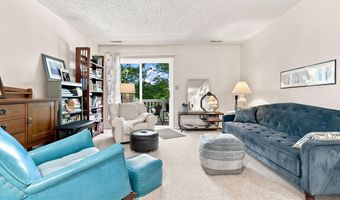 412 Faulkner Ct, Ames, IA 50014