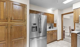 2207 Buchanan Dr, Ames, IA 50010