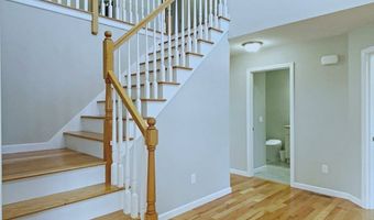 25 Damato Way, Agawam, MA 01001