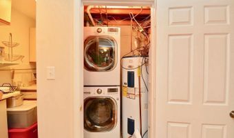 6153 SUMMER PARK Ln, Alexandria, VA 22315