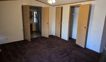 520 SHIRLEY St, Bloomfield, NM 87413