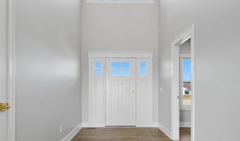 2046 Links Ln, Auburn, IN 46706