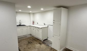 114 N Market St, Benton, AR 72015