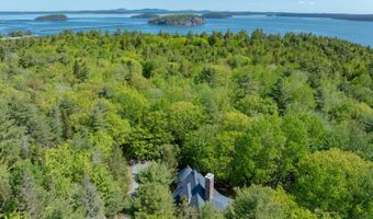 7 Greenway Ct, Bar Harbor, ME 04609