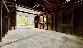 516 Hall St, Bow, NH 03304