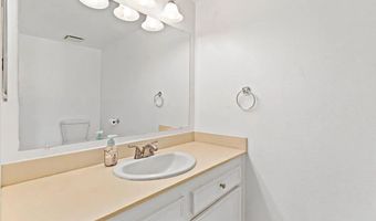 140 E El Norte Pkwy 3, Escondido, CA 92026