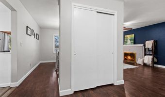 1719 S PERKINS St, Appleton, WI 54914