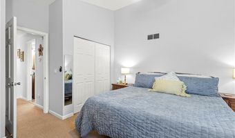 755 Williamsburg Cir, Warwick, RI 02886
