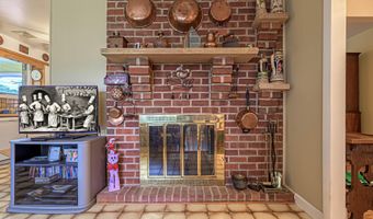9 Cordova Dr, Absecon, NJ 08201