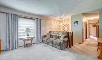 600 Forest Dr, Bloomfield, IN 47424