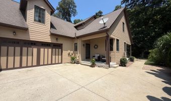 32 Red Maple Ct, Batesville, IN 47006