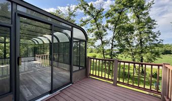 7409 Timberline Trl, Arena, WI 53503