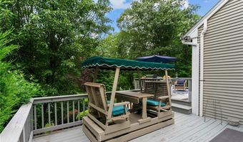 375 Franklin Rd, Coventry, RI 02816