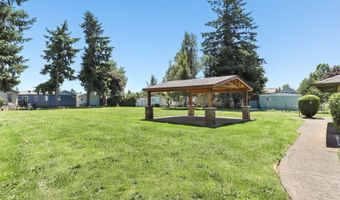 18780 Central Point Rd F, Oregon City, OR 97045