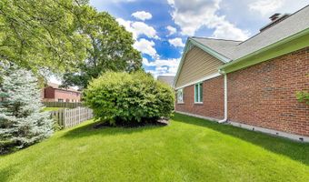 1819 N Normandy Ct, Arlington Heights, IL 60004