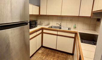 425 Ena Rd 206C, Honolulu, HI 96815