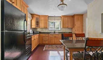 32 GARDEN Ct, Appleton, WI 54915