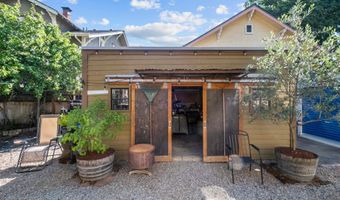 813 10Th Ave SW, Albany, OR 97321