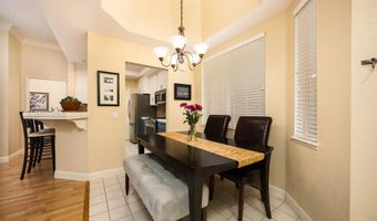 521 Arbor Dr 105, San Diego, CA 92103