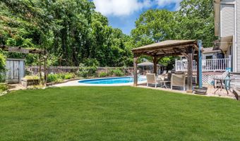 382 Wheaton Ave, Bayville, NJ 08721