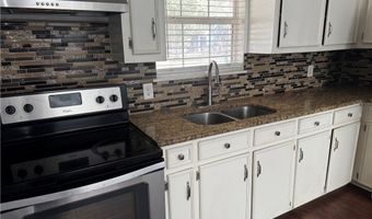 702 Jefferson St, Alice, TX 78332