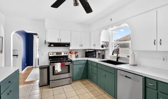 1032 Kingsbury St, Belle Fourche, SD 57717