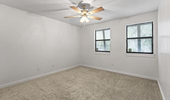 798 MAIN St, Atlantic Beach, FL 32233