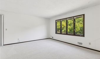 13910 Herald Ct, Apple Valley, MN 55124