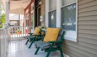 922 PEAR St, Reading, PA 19601