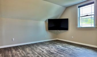 360 Rainbow Ln, Asbury, WV 24916