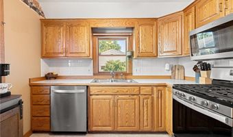 807 11th Ave NW, Austin, MN 55912
