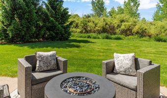 1074 W WILLIS Way, Appleton, WI 54913