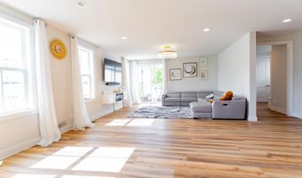 41914 SPRING AIR Dr, Brambleton, VA 20148