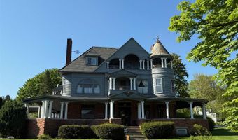 126 Elm St, Bennington, VT 05201